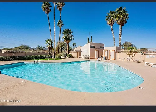 2417 N Palo Hacha Dr Photo 1