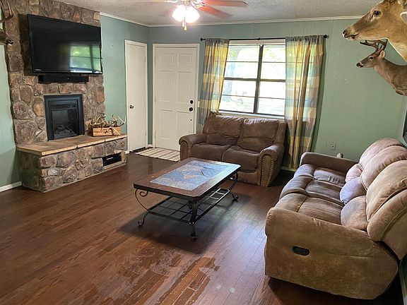 5th image of 137 Pine Valley Rd