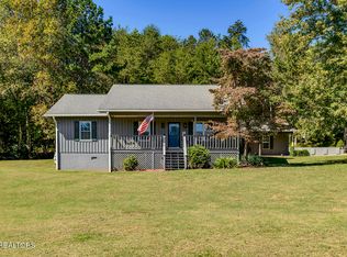 209 Lovin Farm Rd, Vonore, TN 37885