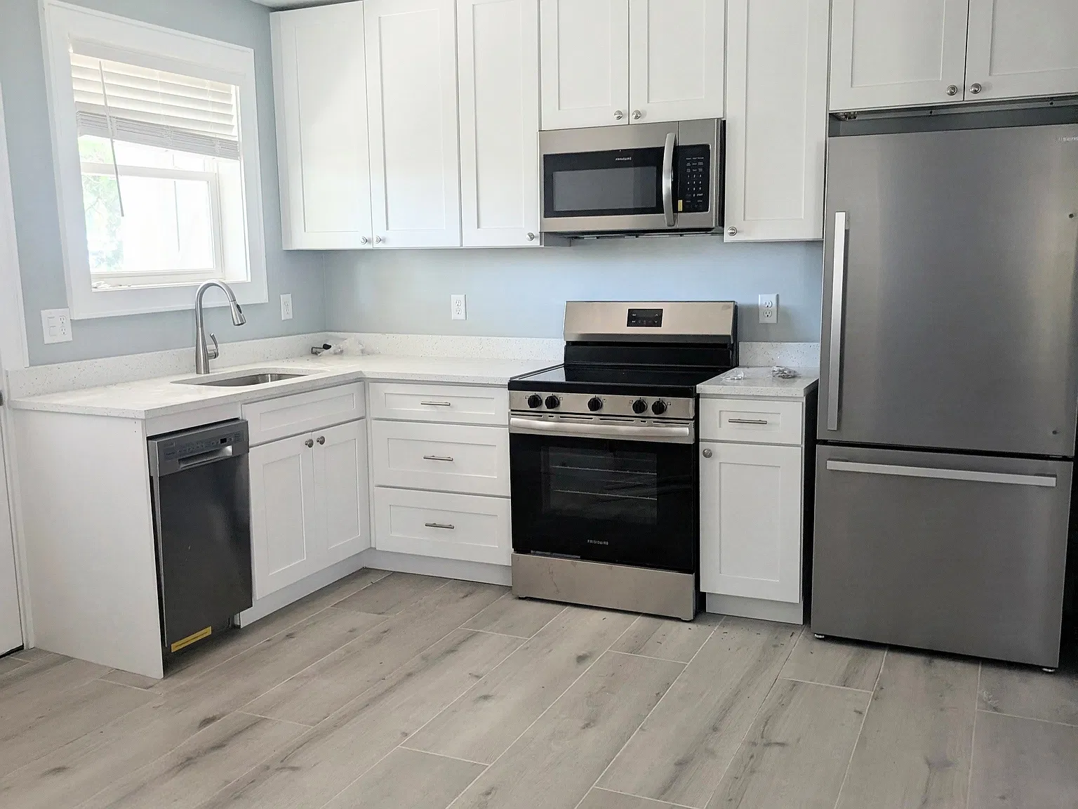 2 bed, 1005 sqft, $2,195 — Photo 2
