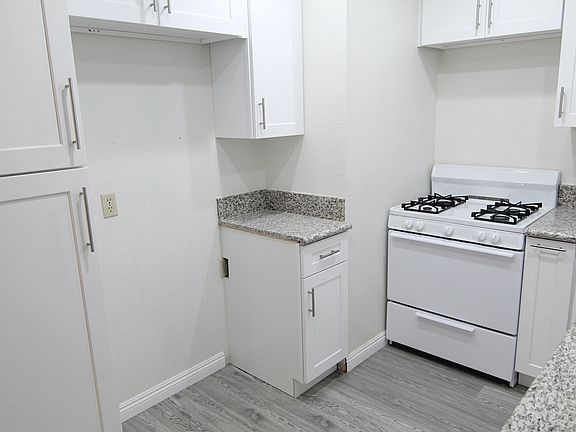 5th image of 4908 Kester Ave APT 3