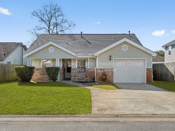 1922 Heartland Dr, Fort Walton Beach, FL 32547