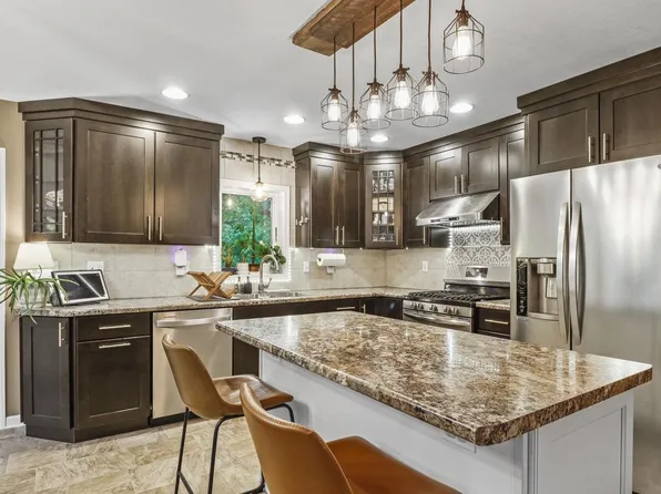 615 Hyland Drive, Stoughton, WI 53589