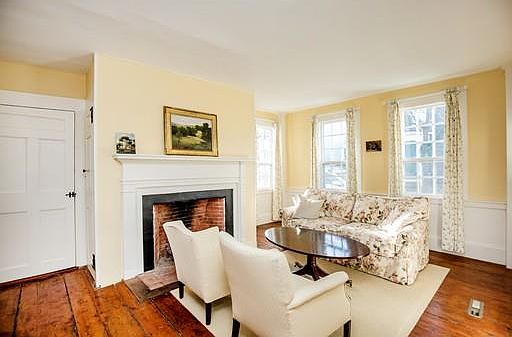 3rd image of 15 Olive St
