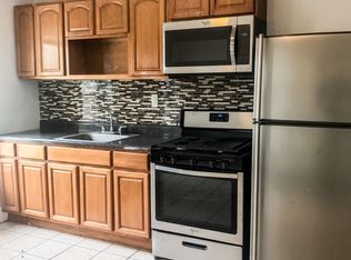 906 Lafayette Ave #1, Brooklyn, NY 11221