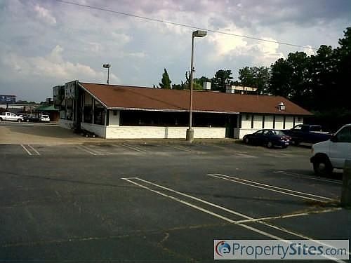2nd image of 1118 Asheville Hwy