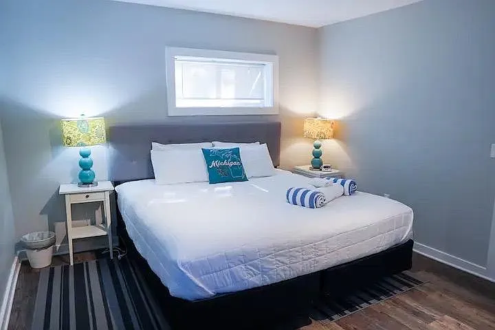 Primary Bedroom - King size bed