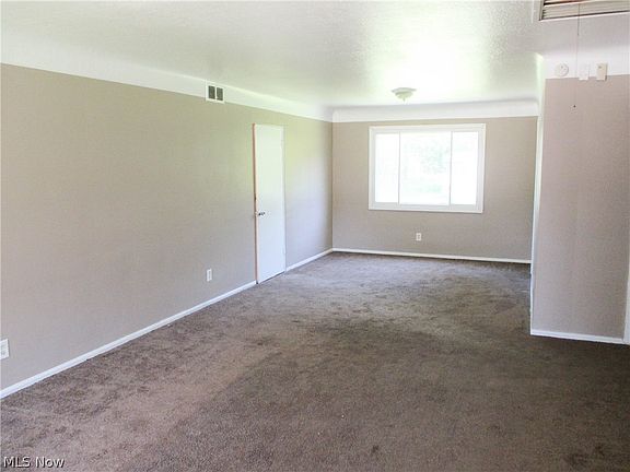 3rd image of 659 Birch Ave