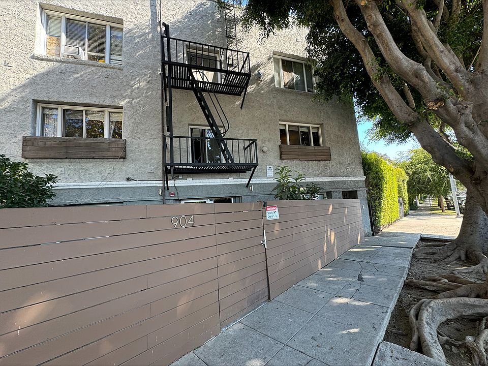 1st image of 859 Sanborn Ave #0B-1Ba-475Sqft