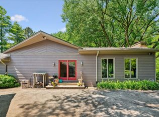 2N989 Beith Rd, Elburn, IL 60119