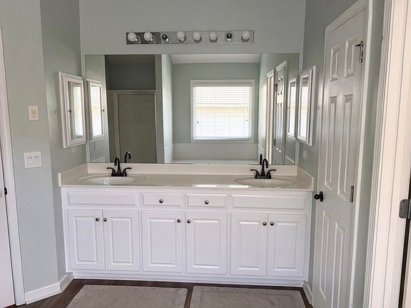 3rd image of 2073 Arbor Springs Way