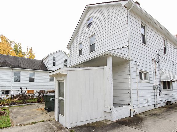 5th image of 1395 Francis Ct