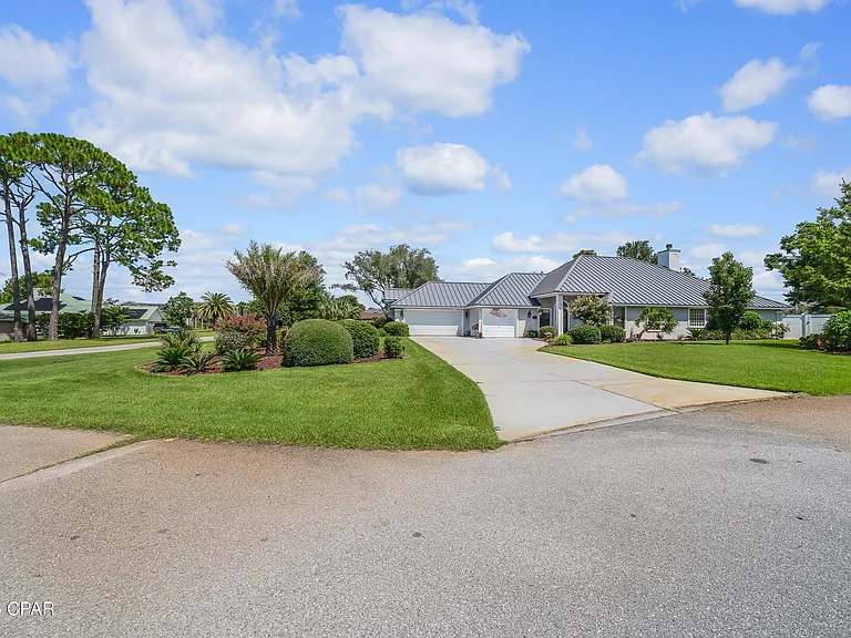 625 Amberjack Dr — Photo 61