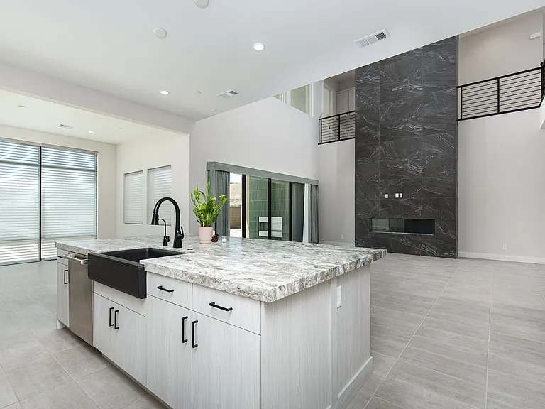 10797 Canyon Bloom Dr — Photo 18