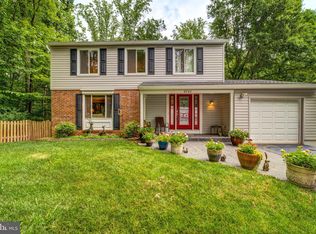 8284 Morning Dew Ct, Springfield, VA 22153