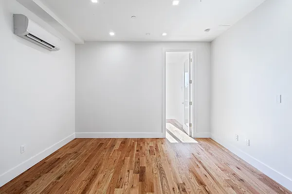 Rented by Douglas Elliman | media 27