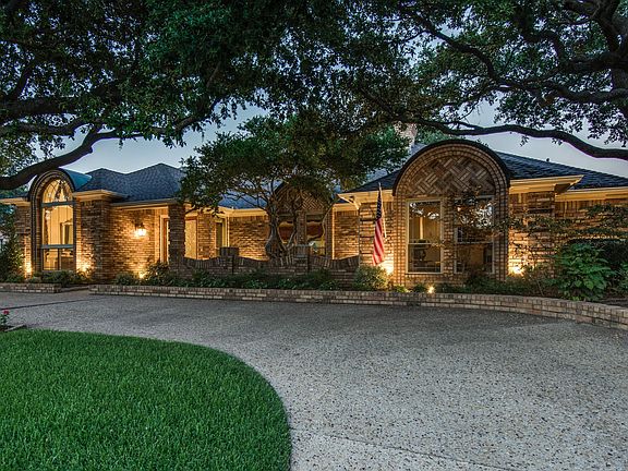 3rd image of 17508 Spyglass Cir