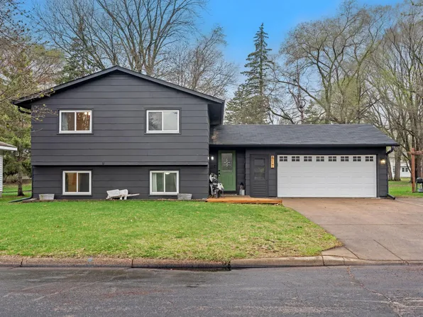 817 Holt Ave NW, Elk River, MN 55330