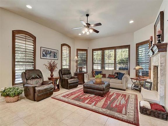 3rd image of 2708 Woodland Hills Cv
