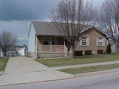 2nd image of 202 Castle Blvd