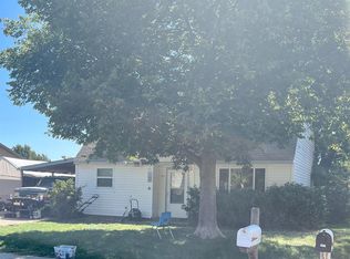 1804 Diane St, Garden City, KS 67846