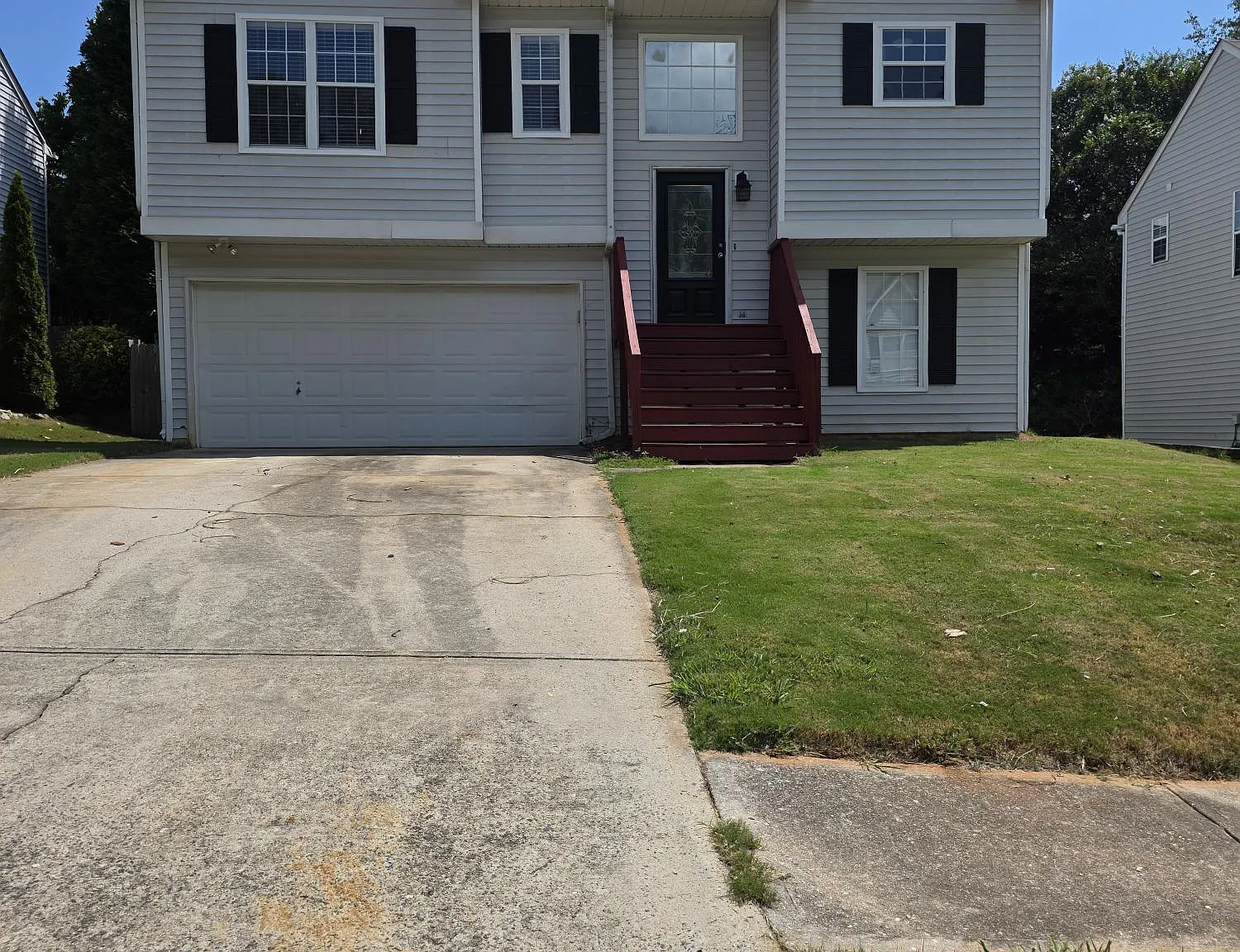 3 bed, 1349 sqft, $2,095 — Photo 1