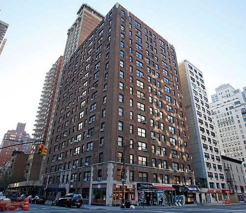5th image of 400 E 58th St APT 3B