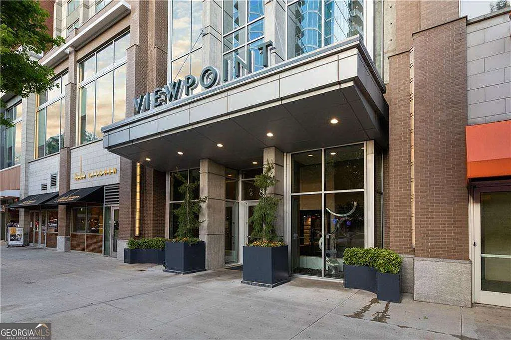2 bed, 2.0 bath, 1216 sqft, $3,400 — Photo 2