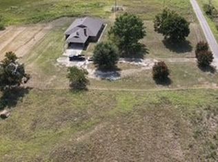 814 Sanders Rd, Whitesboro, TX 76273