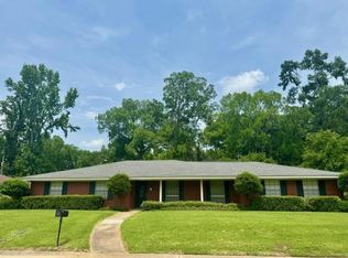 201 S Temple Rd, Natchez, MS 39120