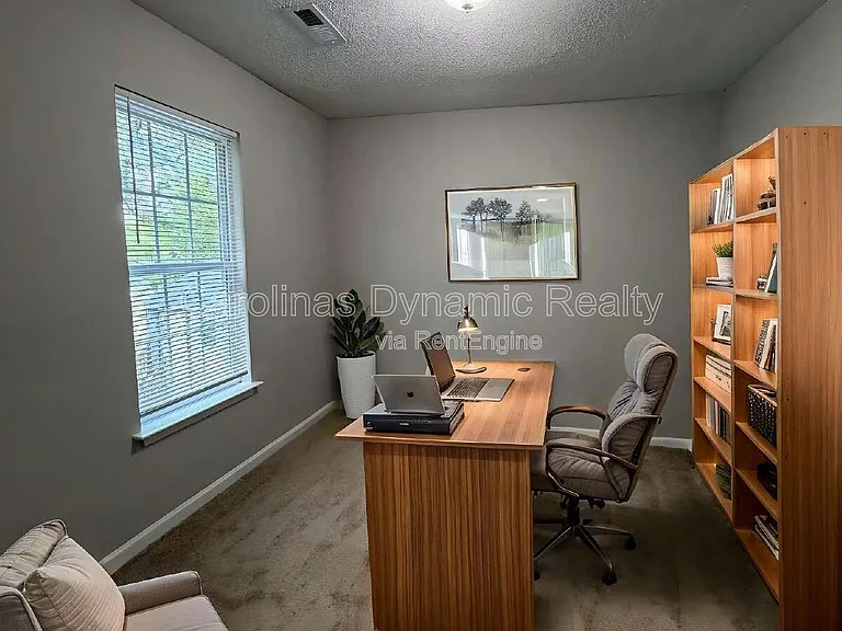 709 Key St — Photo 5