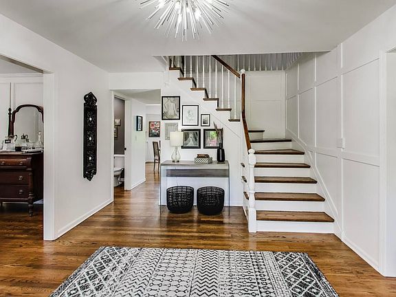 4th image of 364 Stafford Ct