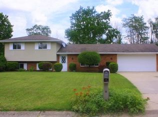 5774 Green Crest Dr, Hamilton, OH 45011