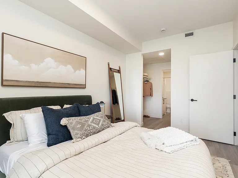 23 Aquitania Blvd W — Photo 14