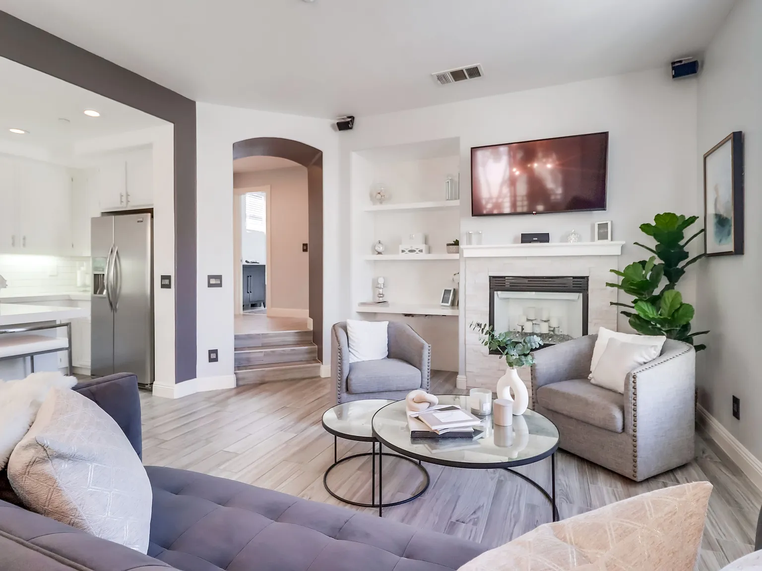 3 bed, 1589 sqft, $4,995 — Photo 3