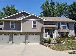 934 Duncan, Excelsior Springs, MO 64024