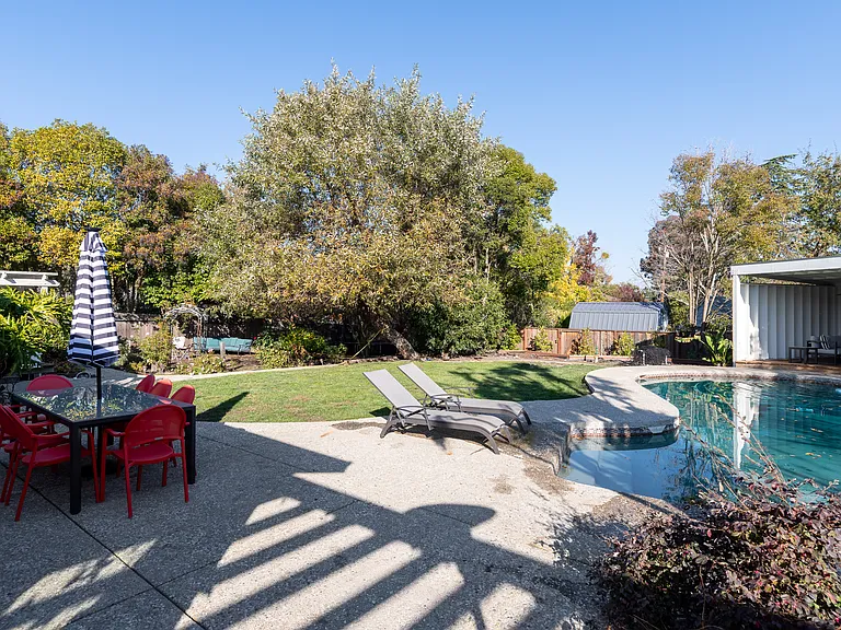 1778 La Playa Dr — Photo 25