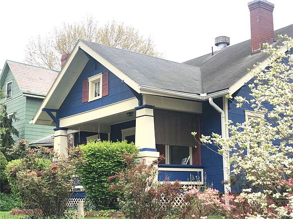2nd image of 308 Oakwood Ave