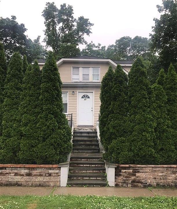 1st image of 86 Clove Ave
