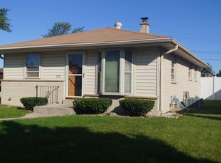 2274 W Halsey Ave, Milwaukee, WI 53221