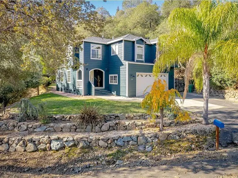570 Guadalupe Dr — Photo 16