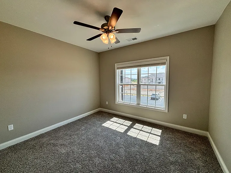 320 Hillview Mills Blvd — Photo 5