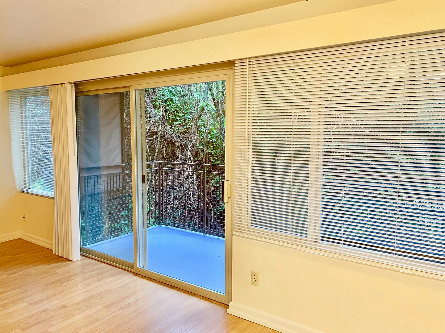 Taylor Towers — Photo 2