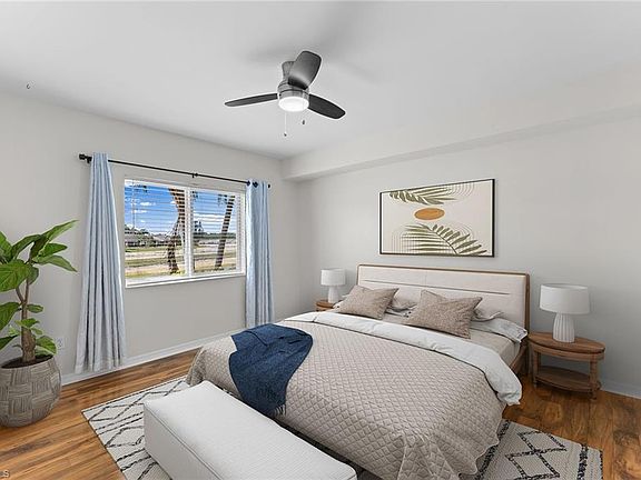 3rd image of 10030 Maddox LN #102