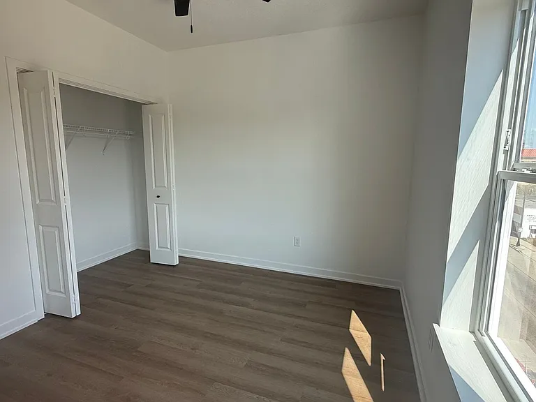 110 N Delaware Ave — Photo 92