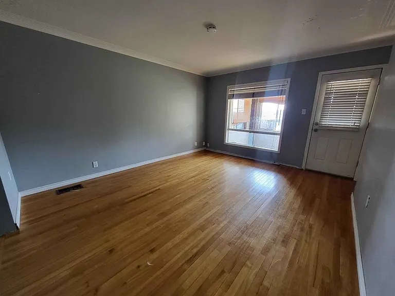454 Burton Ave #1 — Photo 10