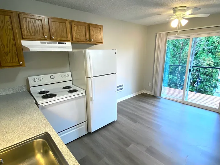 5269 SW Scholls Ferry Rd #5269 — Photo 1