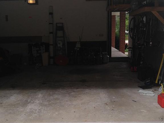 3rd image of 352 N Mill St