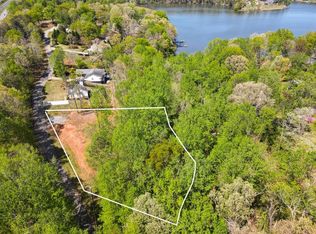 136 Amber Dr, Inman, SC 29349