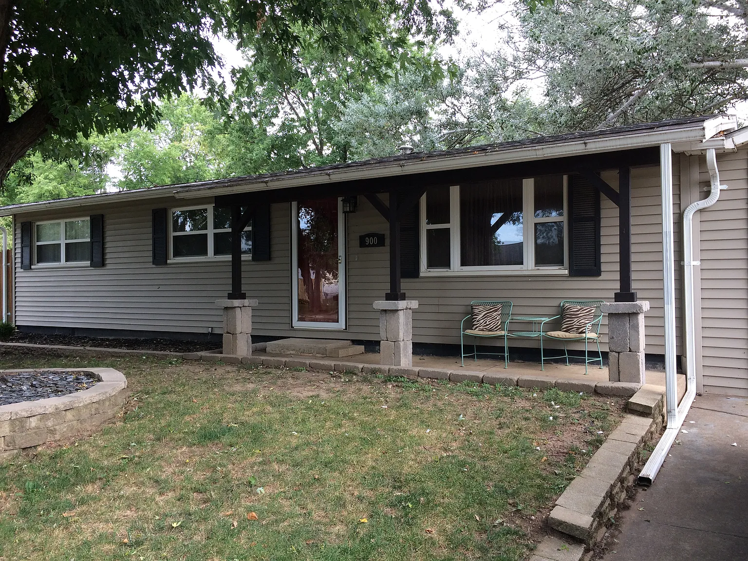 900 Rose St photo 1